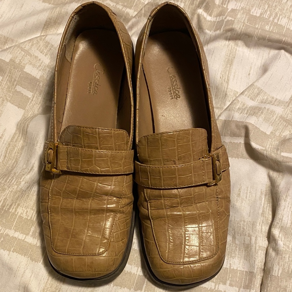 Jessica Sport Brown Croc-Patterned Flats